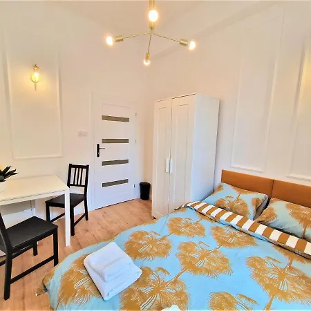 J&w Swietojanska Varsovia