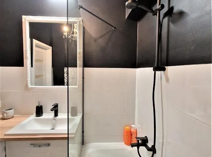 J&w Swietojanska * Varsavia